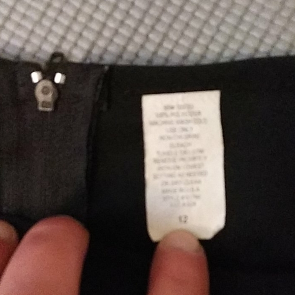 skirts - Picture 2 of 4